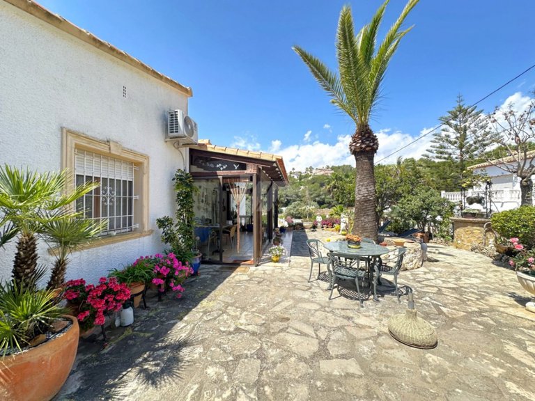 Traditional Villa for Sale in Moraira (Arnella), Costa Blanca. 1