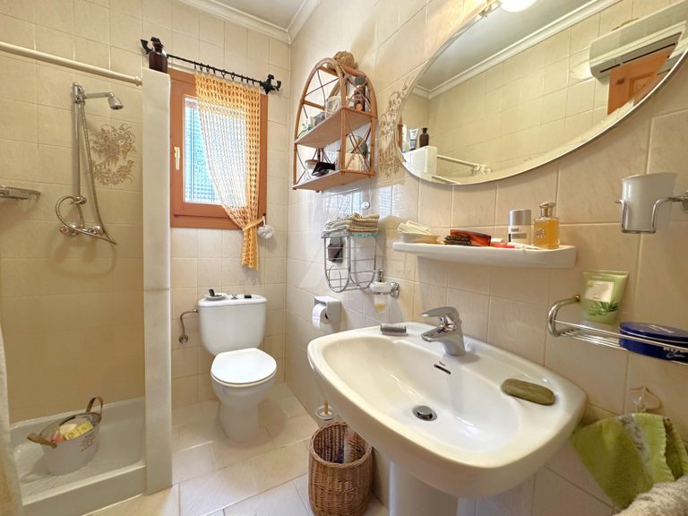 Traditional Villa for Sale in Moraira (Arnella), Costa Blanca. 8