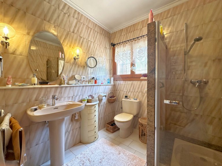 Traditional Villa for Sale in Moraira (Arnella), Costa Blanca. 9