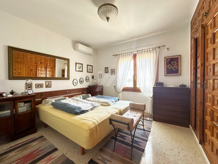 Traditional Villa for Sale in Moraira (Arnella), Costa Blanca. 10