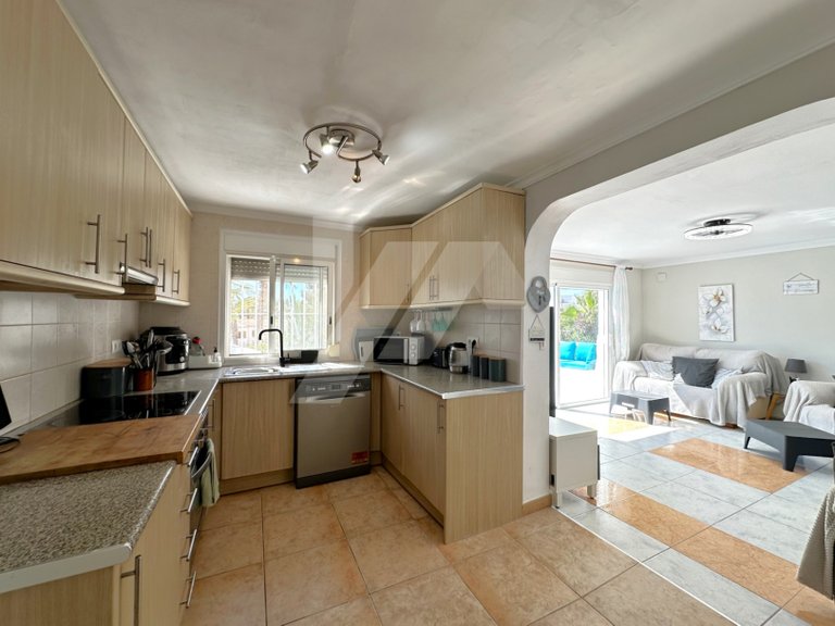 Detached Villa For Sale with Sea Views in the Moravit Area of Moraira 6