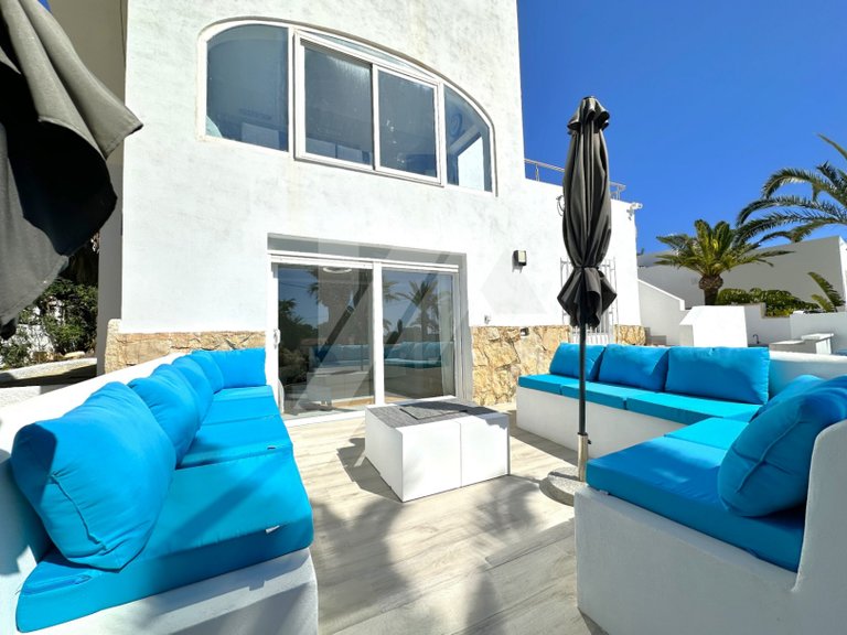 Detached Villa For Sale with Sea Views in the Moravit Area of Moraira 7