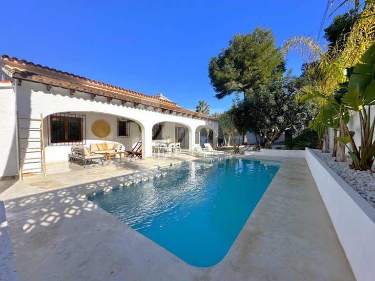Detached Villa For Sale in Moraira 6