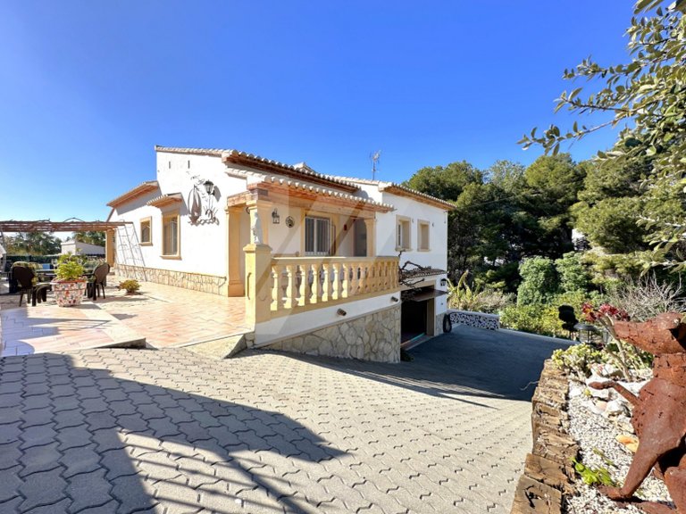 For Sale. Mediterranean-Style Villa in San Jaime, Benissa Costa. 2
