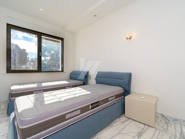 Luxury second line villa for sale in Moraira, with sea views. 13