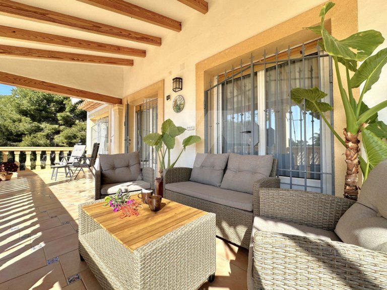 For Sale. Mediterranean-Style Villa in San Jaime, Benissa Costa. 4