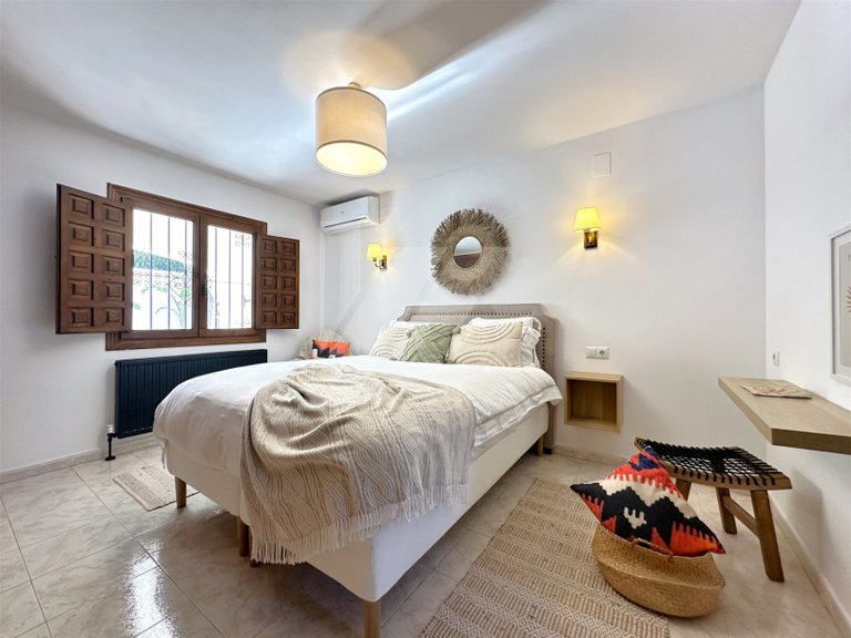 Detached Villa For Sale in Moraira 4