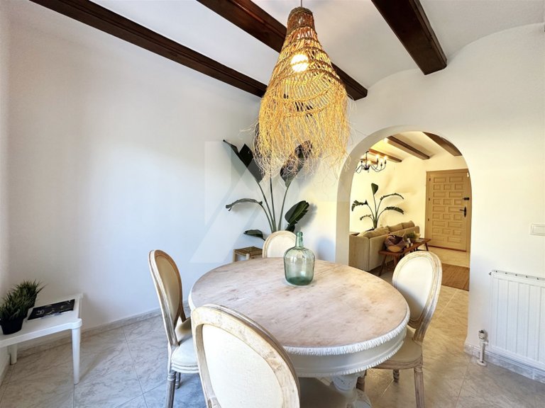 Detached Villa For Sale in Moraira 11