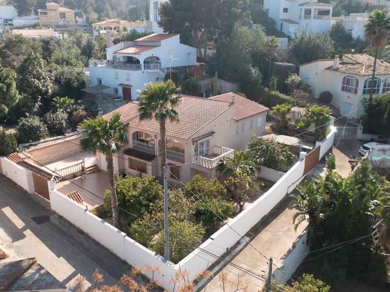 CHALET INDEPENDIENTE CON APARTAMENTO DE INVITADOS, PISCINA Y PARCELA DE 844 m² EN LA PEDRERA, DÉNIA 8