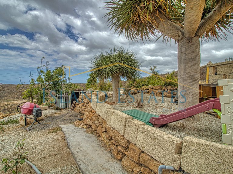 Captivating Country Finca with Breathtaking Coastal Views 25