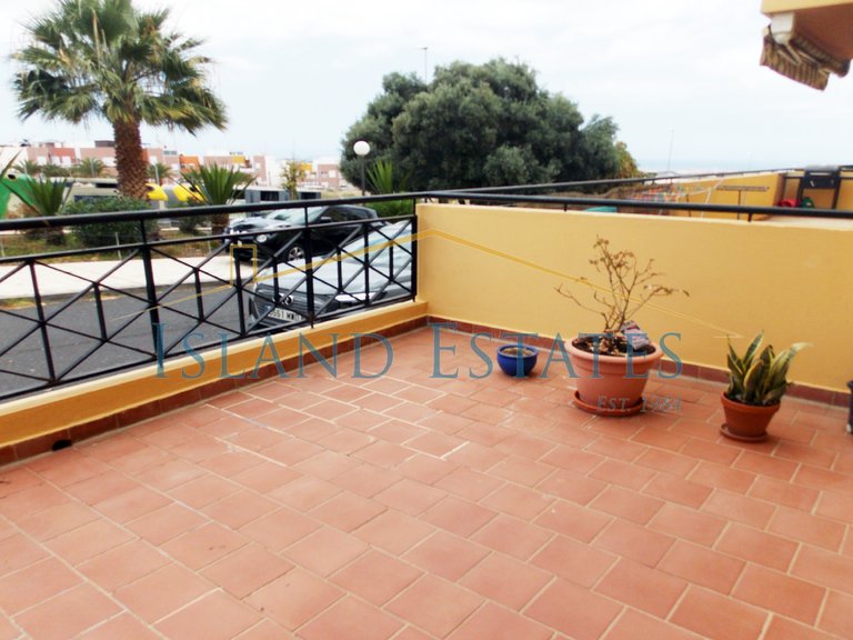 2 Bedroom ground floor apartment with community pool 1