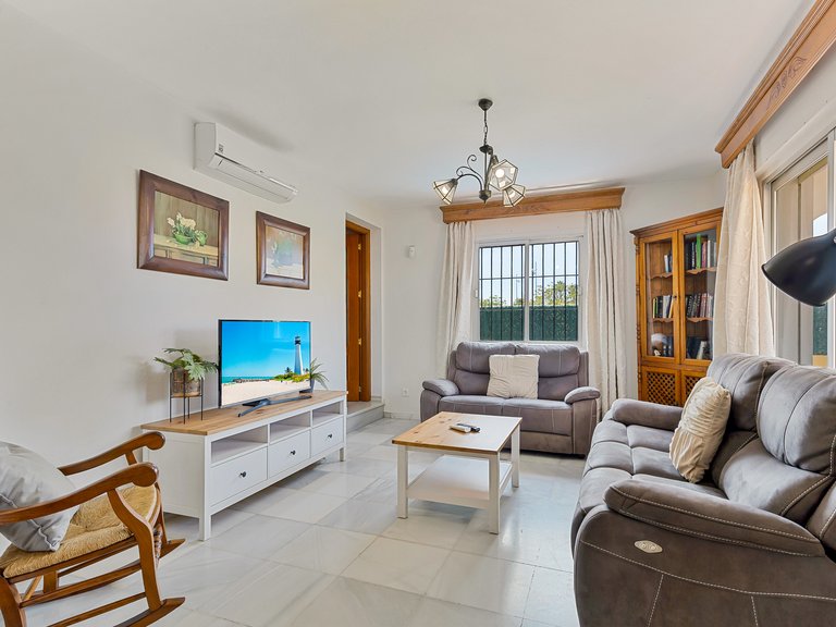 Detached villa in San Pedro 7