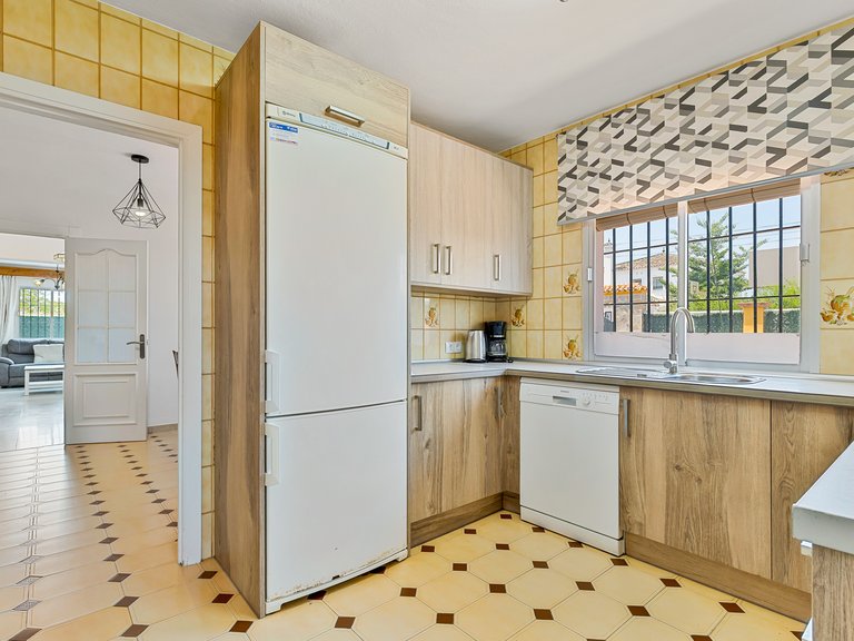 Detached villa in San Pedro 21