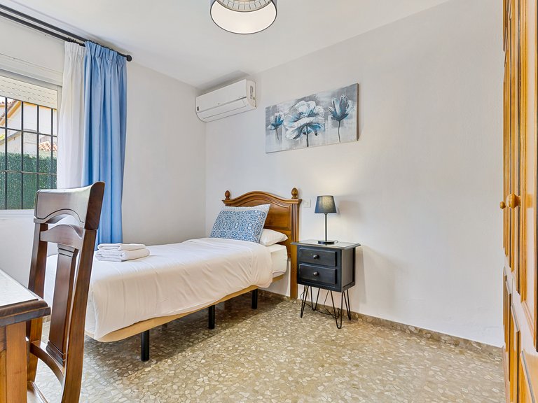 Detached villa in San Pedro 17