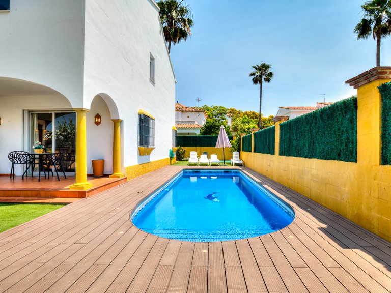 Detached villa in San Pedro 4