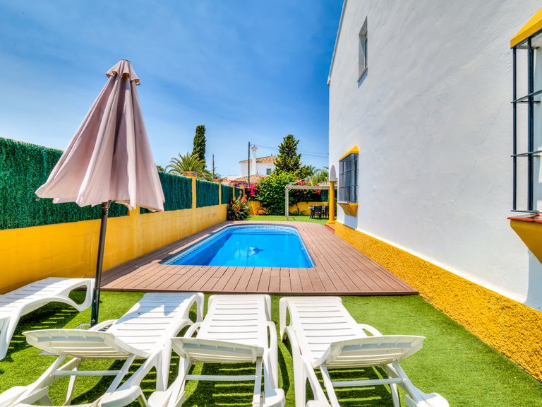 Detached villa in San Pedro 3