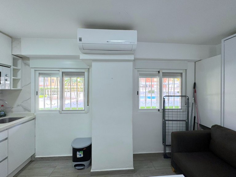 For Sale: A Studio Apartment Levante Beach, Benidorm 11