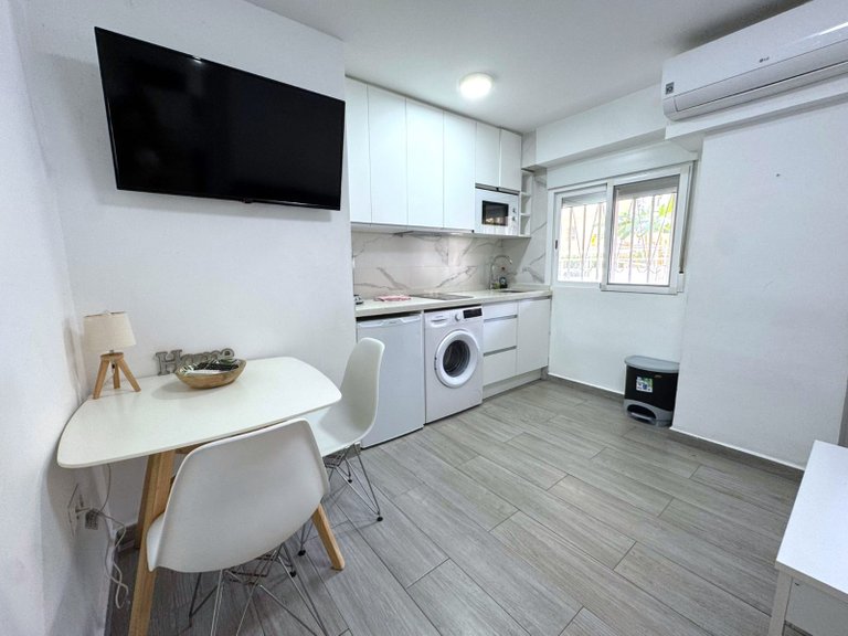 For Sale: A Studio Apartment Levante Beach, Benidorm 12