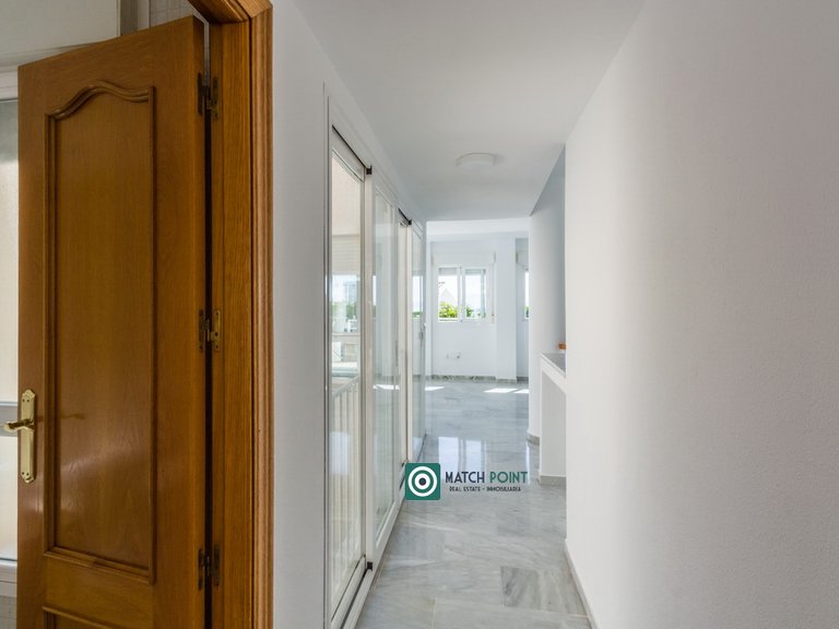 BEAUTIFUL TOWNHOUSE JUST STEPS FROM THE MARINA AND THE BEACH 14