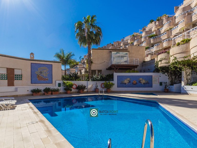 BEAUTIFUL TOWNHOUSE JUST STEPS FROM THE MARINA AND THE BEACH 4