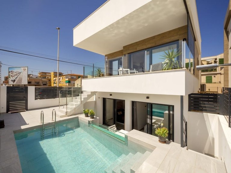 Villa for Sale in Torrevieja, Alicante 2
