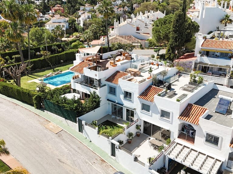 Villa for Sale in Marbella, Malaga 25