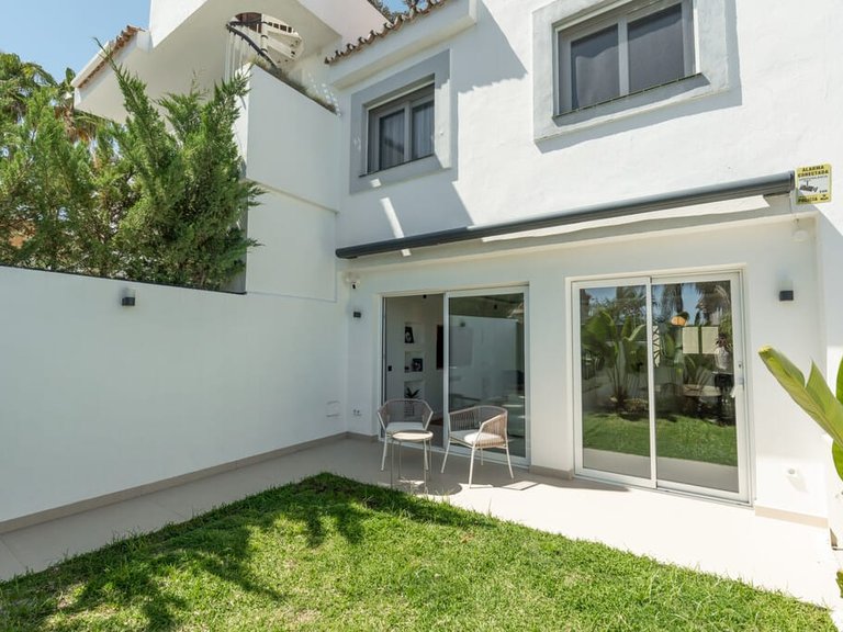 Villa for Sale in Marbella, Malaga 8