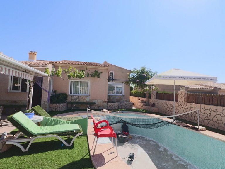For Sale A Large villa in La Nucia with pool, parking and large plot 13