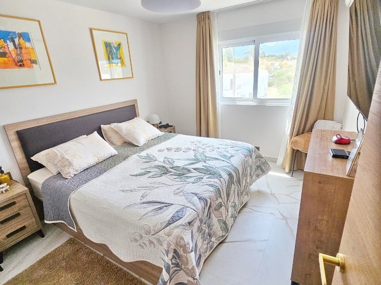 For Sale: A Stunning Beachfront Apartment in Altea 8
