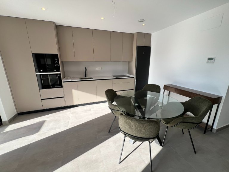 New Key Ready Property 18