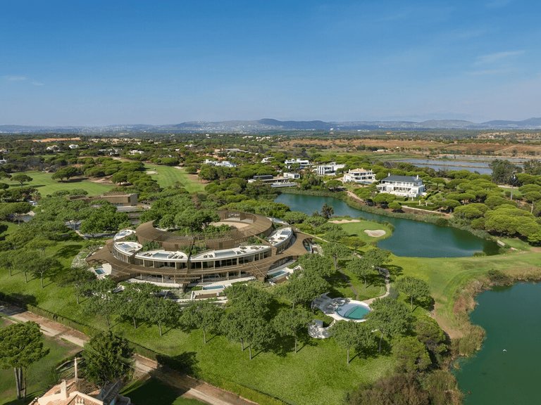 Apartment for Sale in Quinta Do Lago, Algarve 2