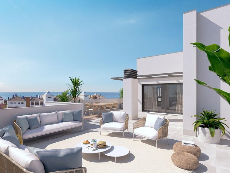FANTASTIC OPPORTUNITY TO MOVE INTO A BRAND-NEW HOME ON THE TROPICAL COAST. 1