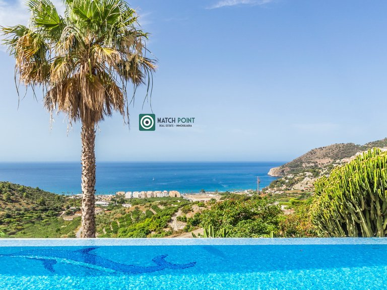 BEAUTIFUL HOUSE WITH VIEWS IN A TROPICAL FRUIT PLANTATION 1