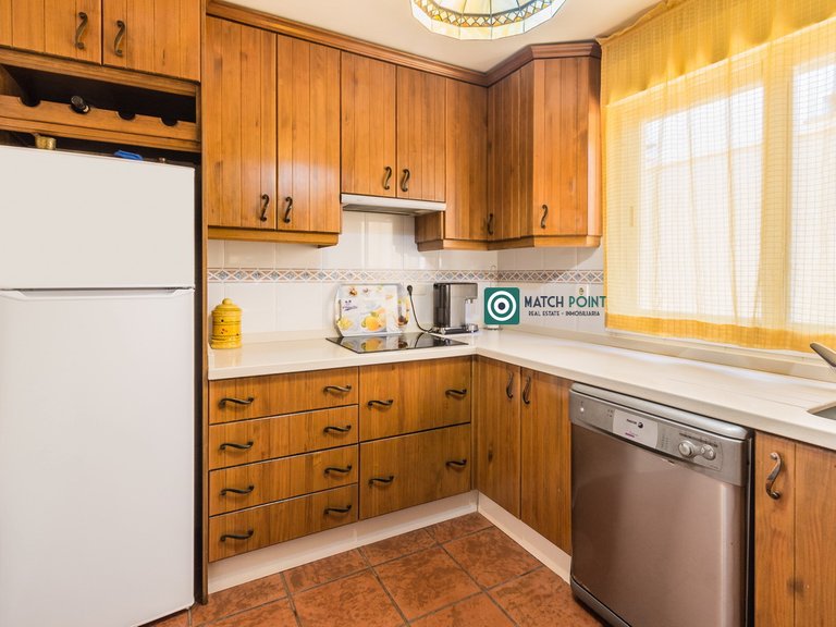FIVE MINUTE WALK FROM THE BEACH 12