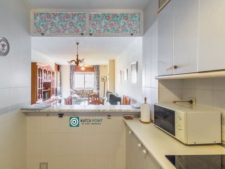FLAT WITH TERRACE IN AN ICONIC BEACHFRONT RESIDENTIAL COMPLEX 19