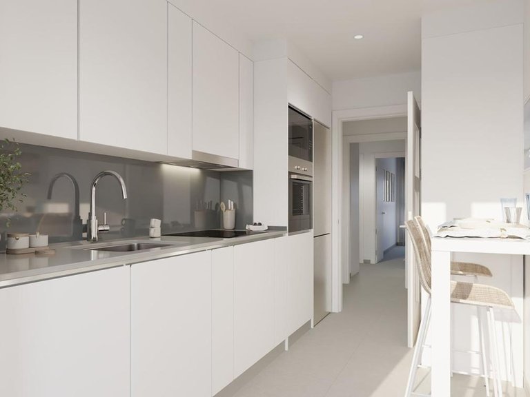 FANTASTIC OPPORTUNITY TO MOVE INTO A BRAND-NEW HOME ON THE TROPICAL COAST. 14