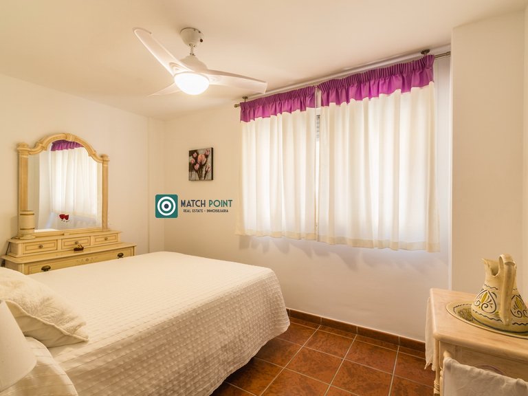 FIVE MINUTE WALK FROM THE BEACH 15