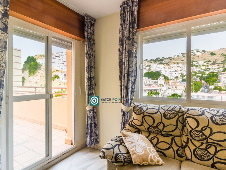 FLAT WITH TERRACE IN AN ICONIC BEACHFRONT RESIDENTIAL COMPLEX 23