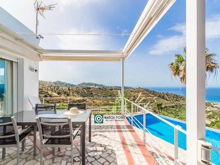 BEAUTIFUL HOUSE WITH VIEWS IN A TROPICAL FRUIT PLANTATION 18