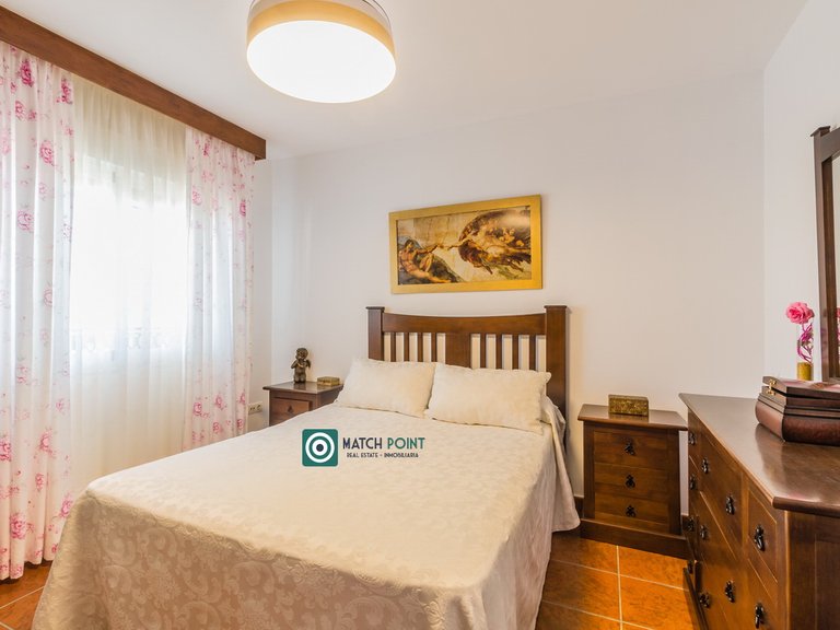 FIVE MINUTE WALK FROM THE BEACH 18