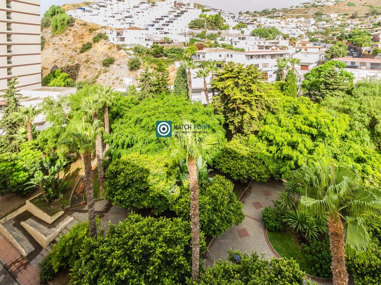 FLAT WITH TERRACE IN AN ICONIC BEACHFRONT RESIDENTIAL COMPLEX 29