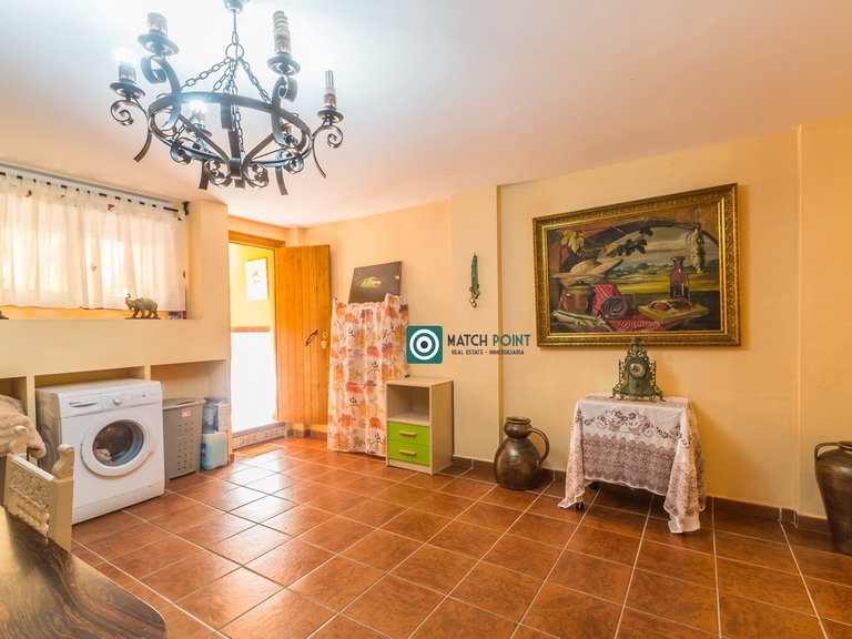 FIVE MINUTE WALK FROM THE BEACH 23