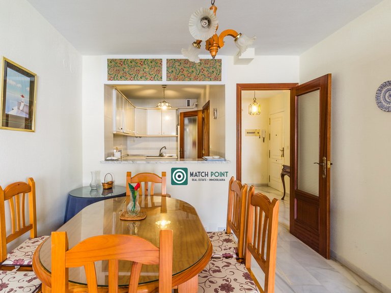 FLAT WITH TERRACE IN AN ICONIC BEACHFRONT RESIDENTIAL COMPLEX 33