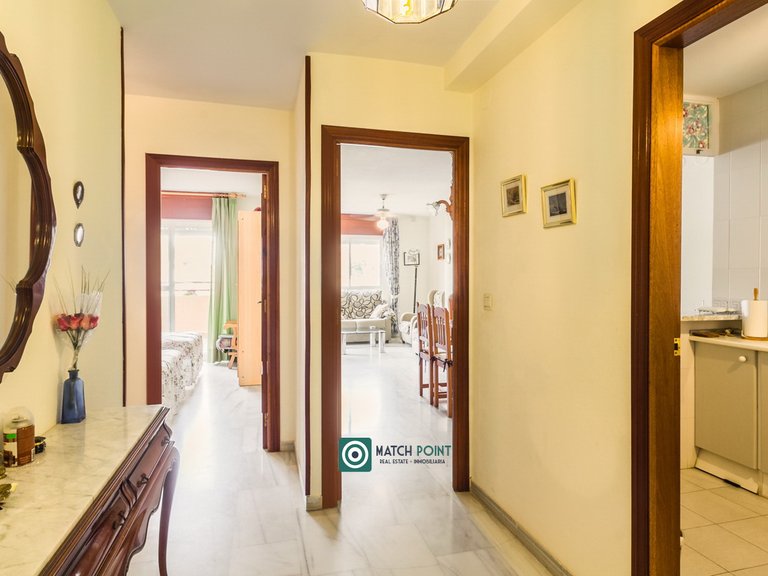 FLAT WITH TERRACE IN AN ICONIC BEACHFRONT RESIDENTIAL COMPLEX 34