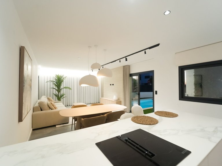 Key Ready Luxury 3 Bed 4 Bath Detached Villa with Private Pool, Parking, Basement and Solarium. 10