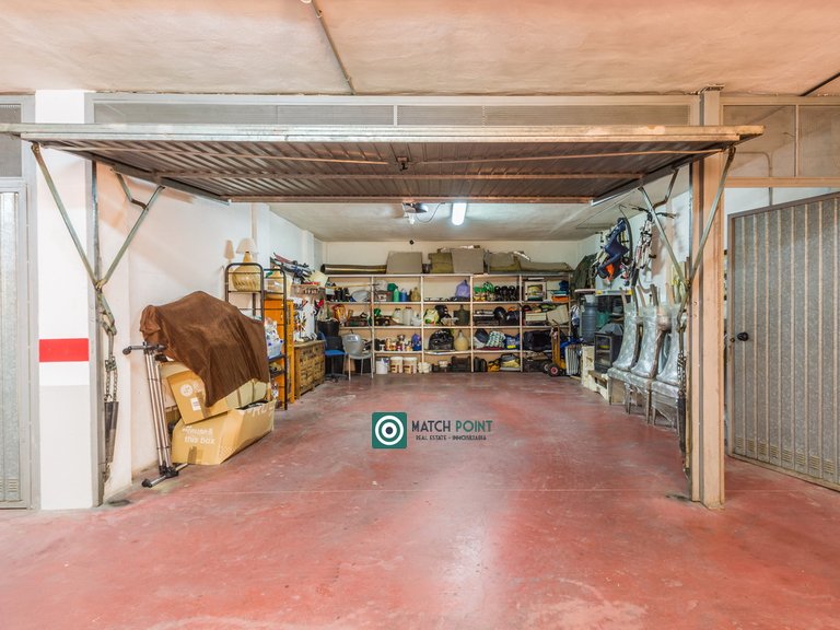 FIVE MINUTE WALK FROM THE BEACH 28