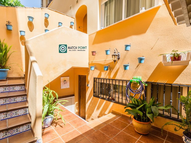 FIVE MINUTE WALK FROM THE BEACH 31