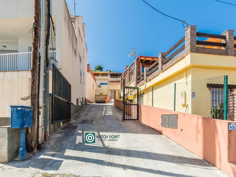 FIVE MINUTE WALK FROM THE BEACH 36