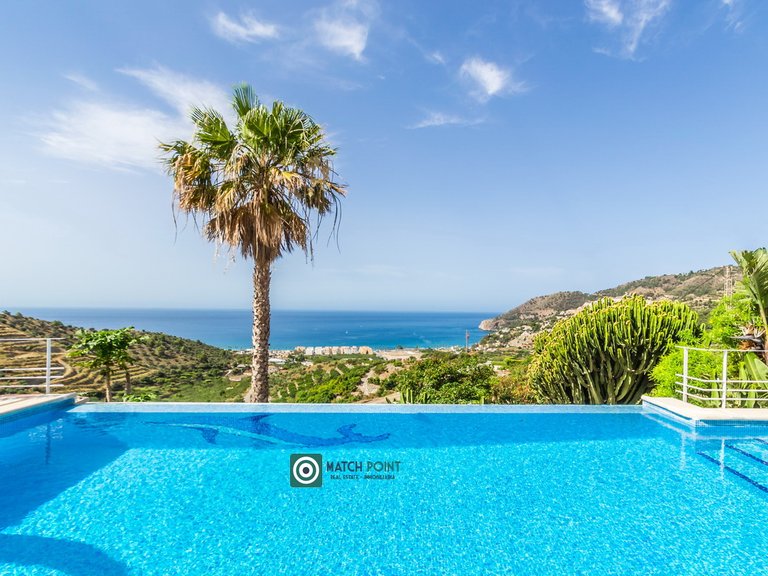 BEAUTIFUL HOUSE WITH VIEWS IN A TROPICAL FRUIT PLANTATION 5