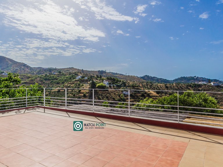 BEAUTIFUL HOUSE WITH VIEWS IN A TROPICAL FRUIT PLANTATION 65